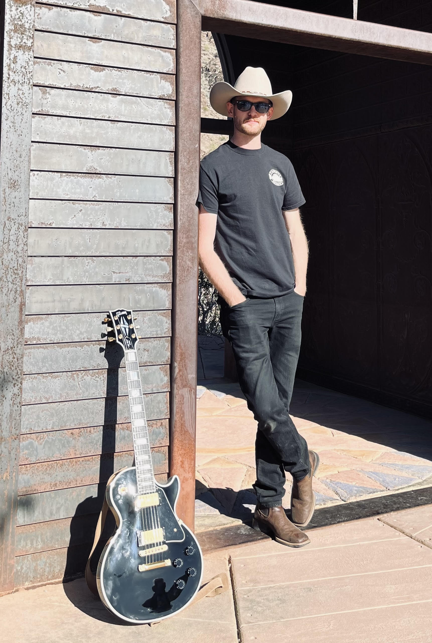 Chris Bennett, guest producer at Giant Juniper Studio
